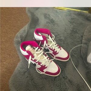 Women’s Nike Dunk Sky Hi -Wedge Sneaker 
Vintage